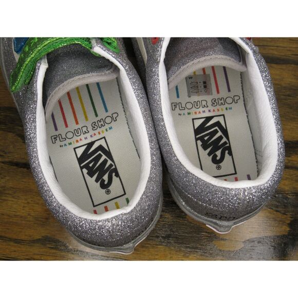 Vans Old X Flour Shop by Amirah Kassem Sprinkle and Smiles Glitter Shoes - Picture 9 of 12